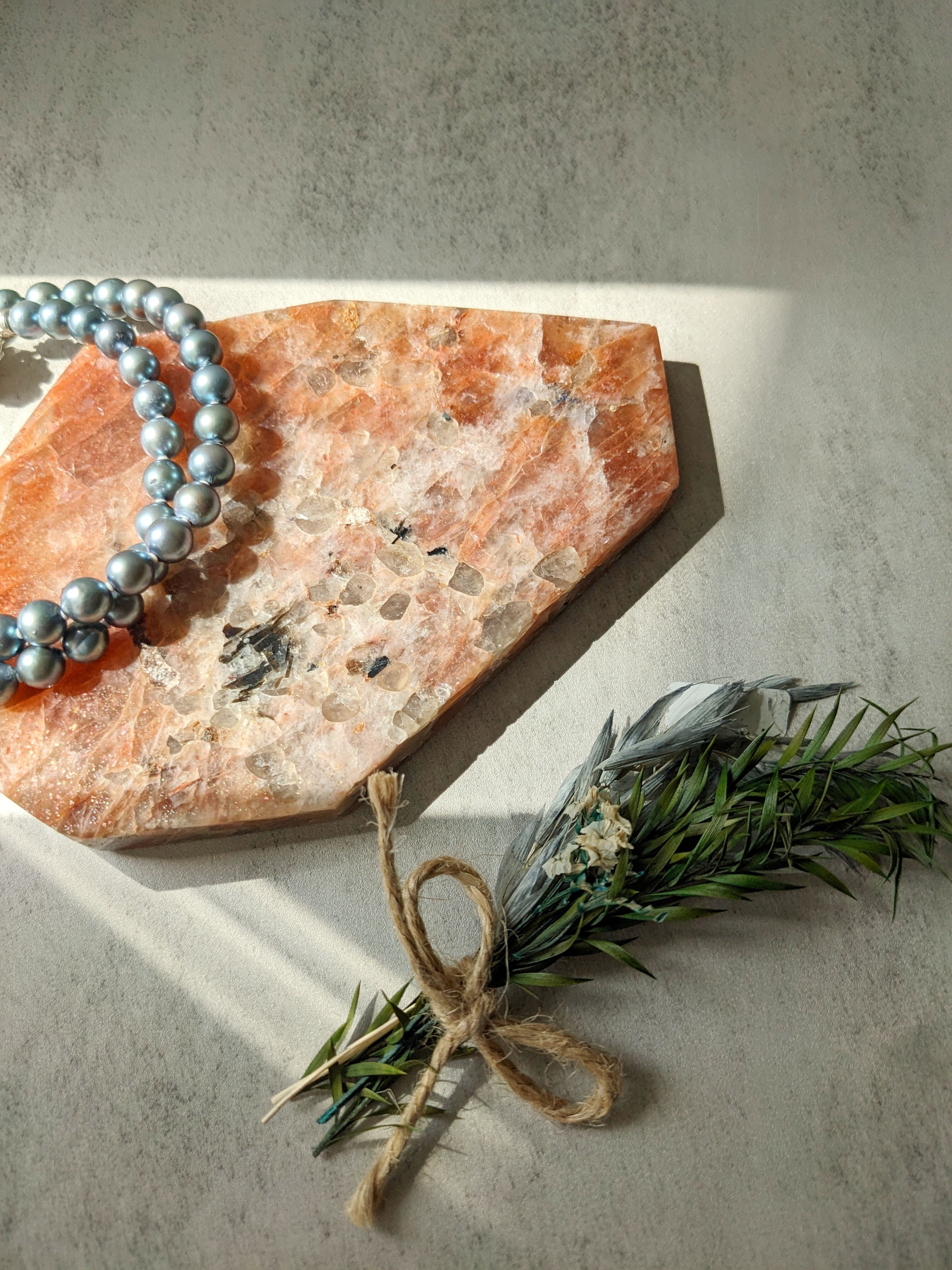 レッドムーンストーンパーム | Pay ID