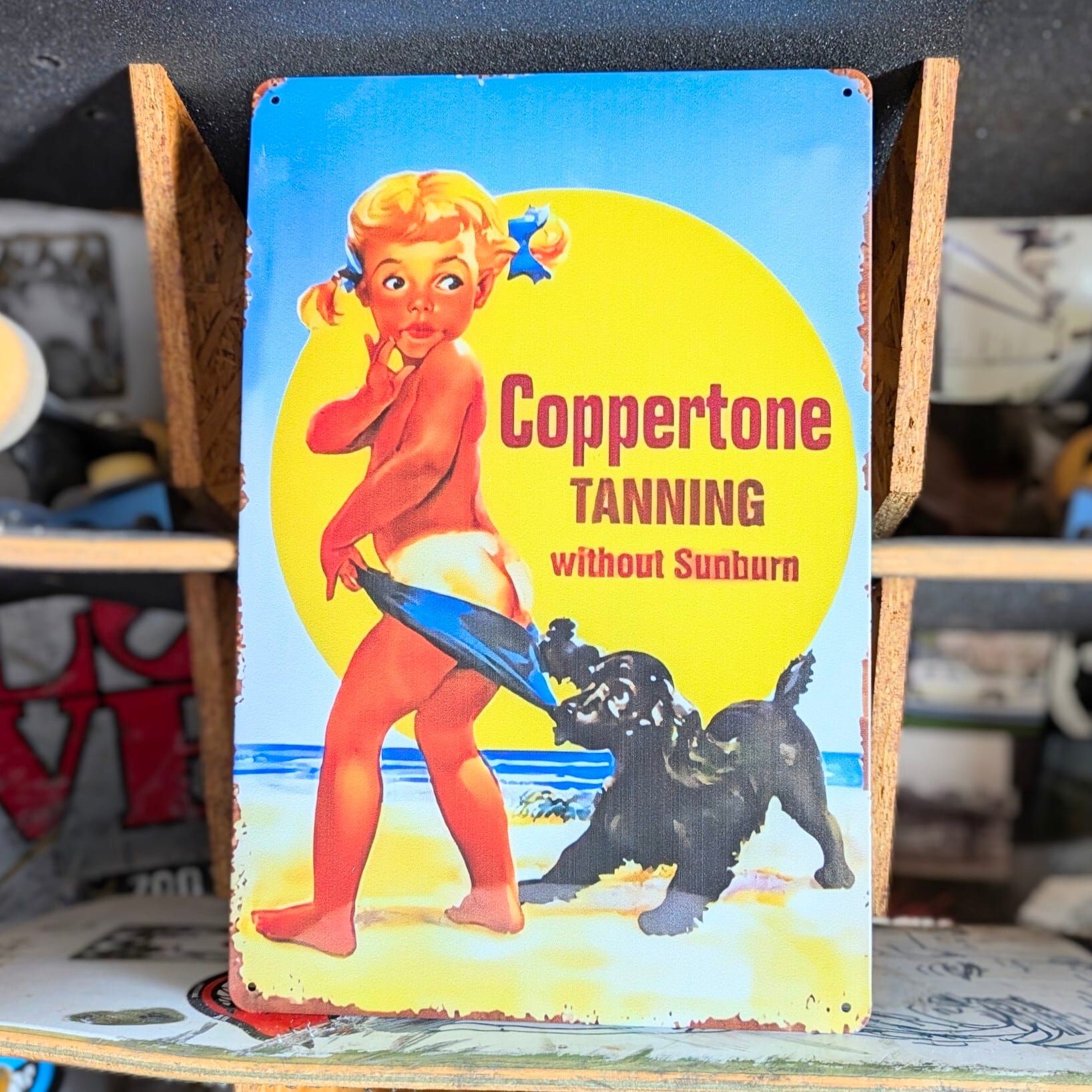 ♧送料無料！ちょうどいいブリキ看板【 Coppertone ( コパトーン