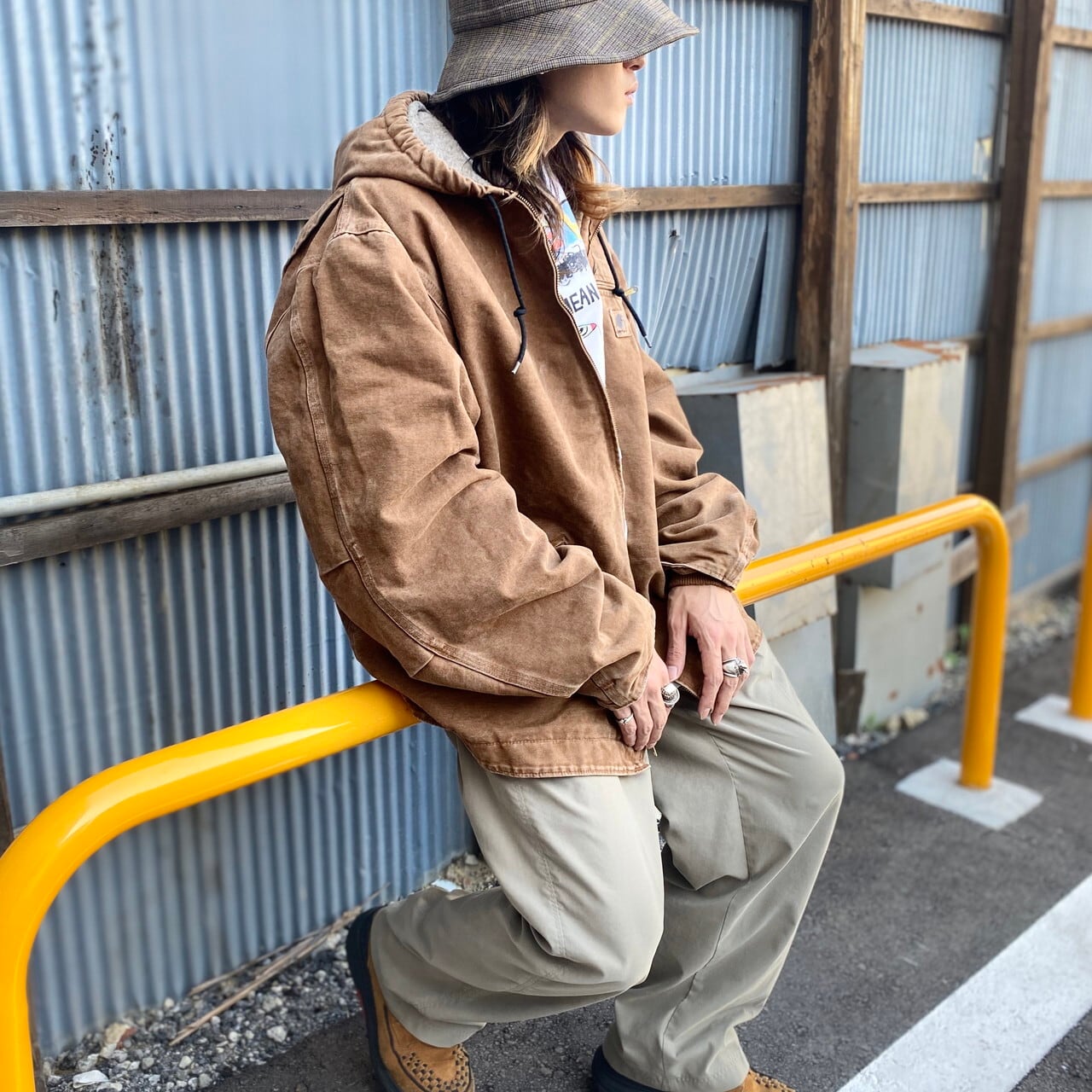 Carhartt カーハート フード付きジャンパーらっこの洋服