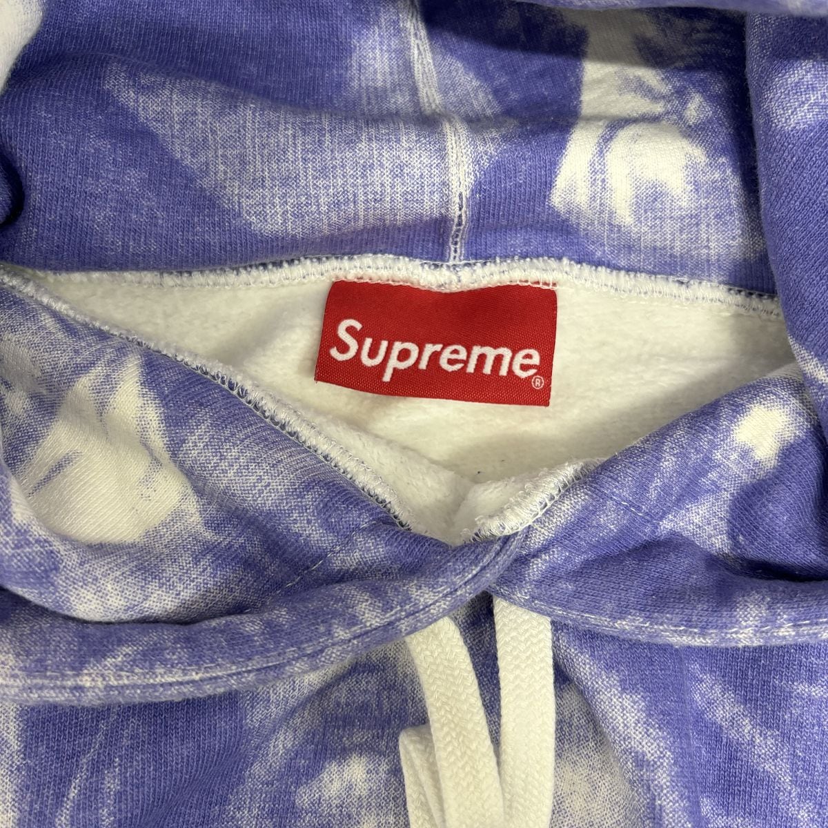 supreme パーカー Jesus and Mary ジーザス L