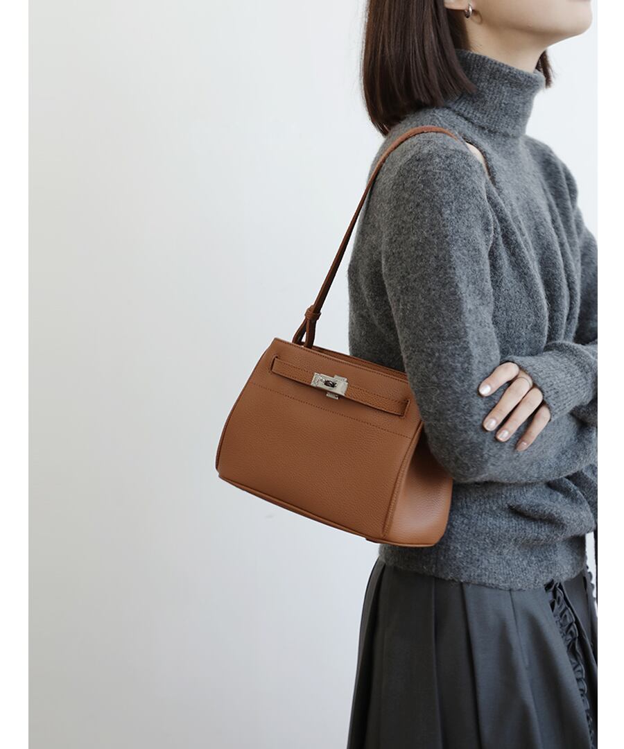 レザー◆ワンショルダースクエアバッグ【e-70085】