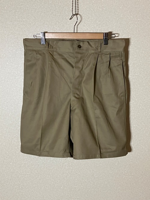 DEAD STOCK ITALIAN ARMY 70’S 2PLEATS CHINO SHORTS 1