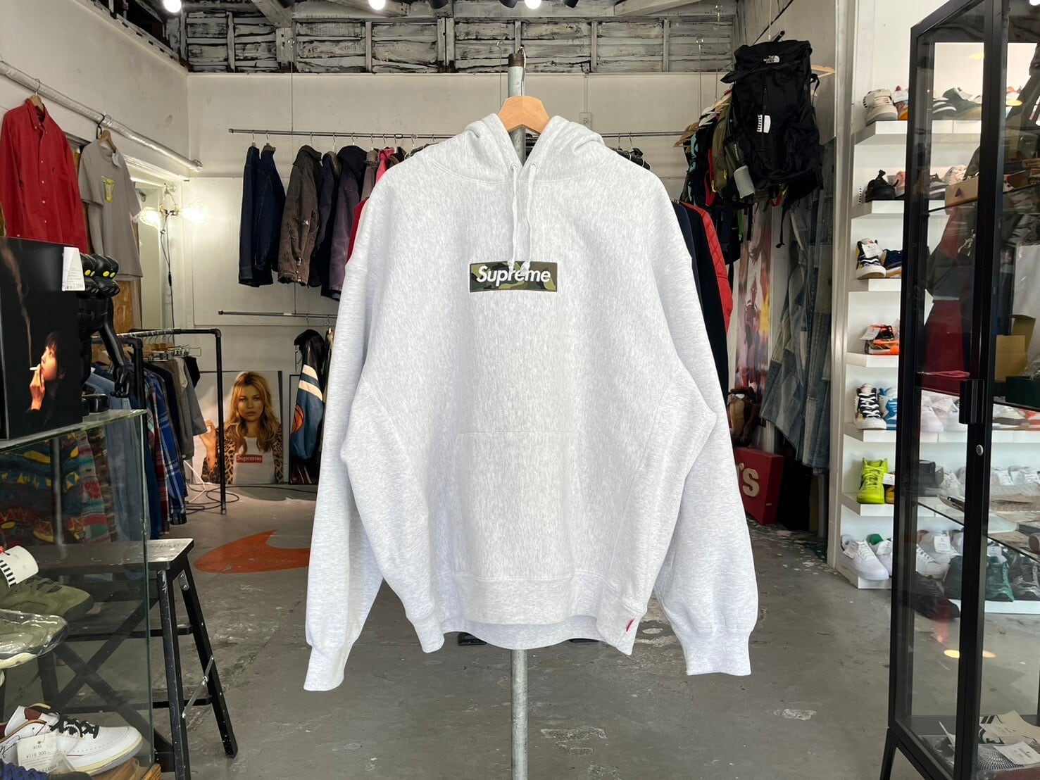 Supreme BOX LOGO HOODED SWEATSHIRT ASH GREY XL 08596 | BRAND 