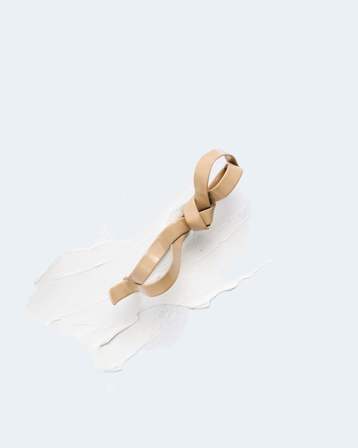 Velvet Bow Cream