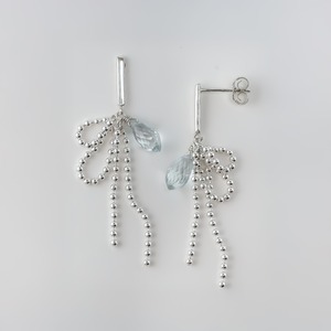 Silver925 アクアマリンのRibbonピアス［1089］