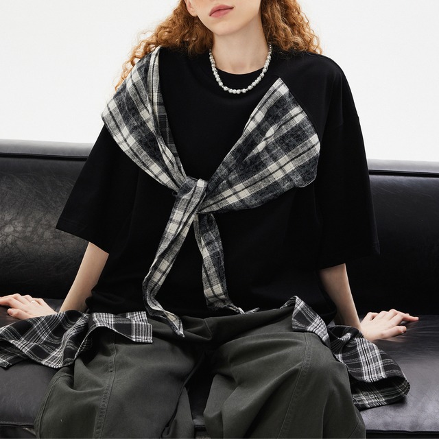 checkered shoulder-style short-sleeved tee　チェック柄肩掛け風半袖ティー　J0883