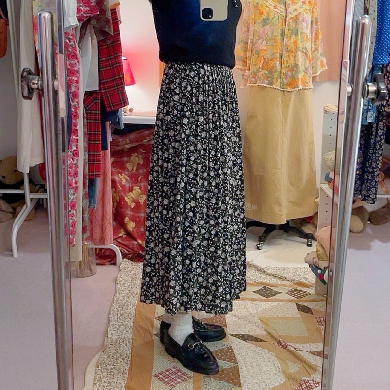 black mini flower pleats skirt