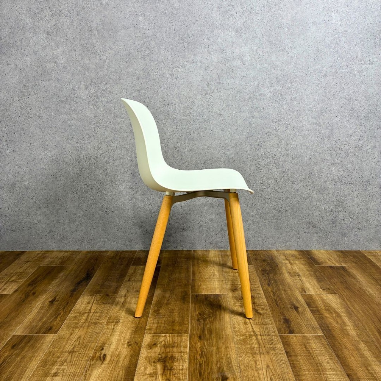 MAGIS TROY wood legs Chair SD2500 natural beech × PP white 1735C マジス トロイ ウッド レッグス チェア ナチュラルビーチ × ホワイト デザイナーズ家具 保証あり【未使用品】【250サイズ】