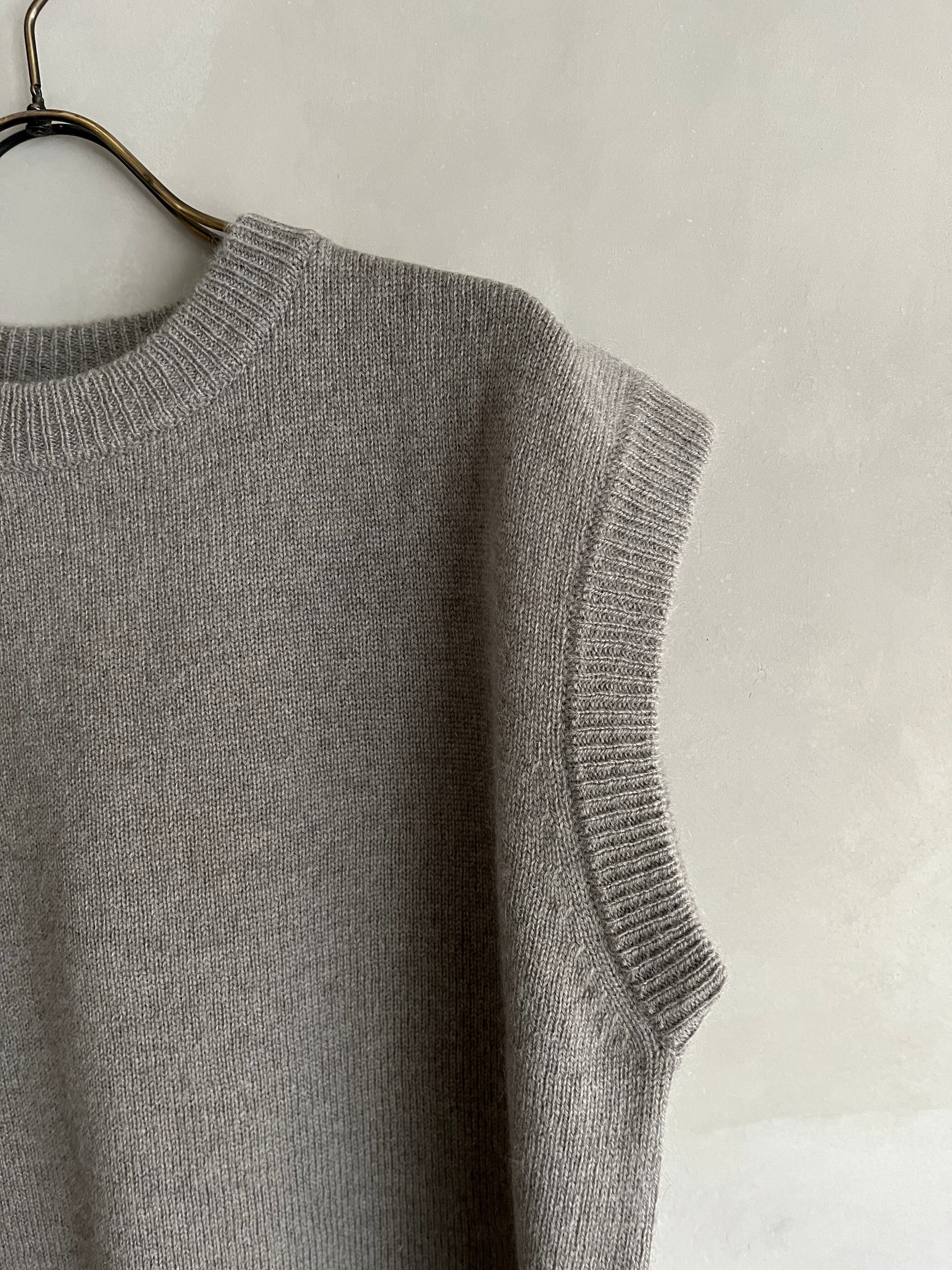 eleven 2nd｜イレブンセカンド｜ヤクベスト ｜モールグレー | 岡の oka no