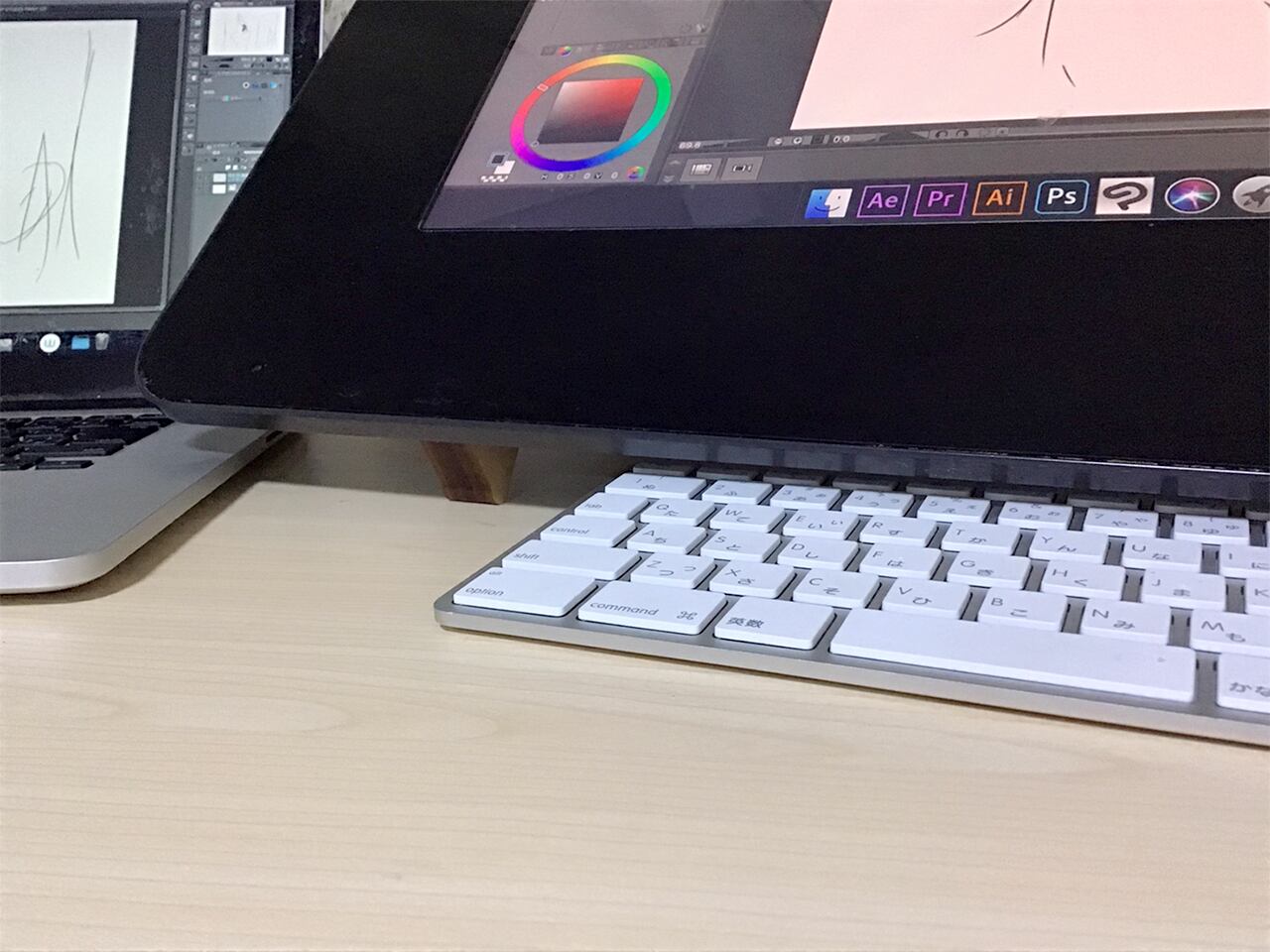新発売!Cintiq 27QHD用 傾斜角可変スタンド 最大75度 新発売!Cintiq 27QHD用 傾斜角可変スタンド 最大75度