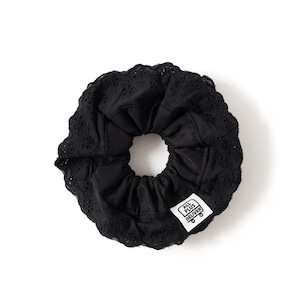 ALPSDR LOGO HAIR SCRUNCHIE / BLACK