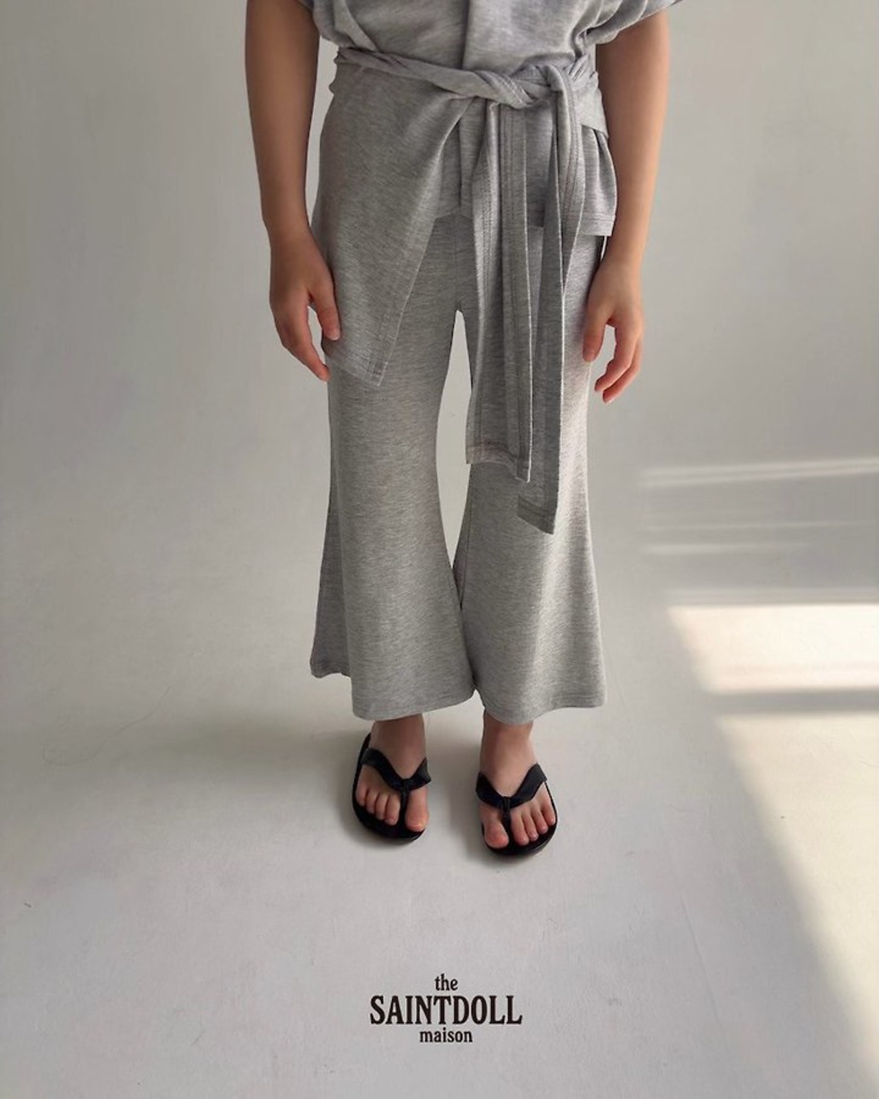 [SAINTDOLL] Flowy Bootcut Jeans (JS/JM/JL) / [세인트돌] 찰랑부츠컷팬츠 (JS/JM/JL)