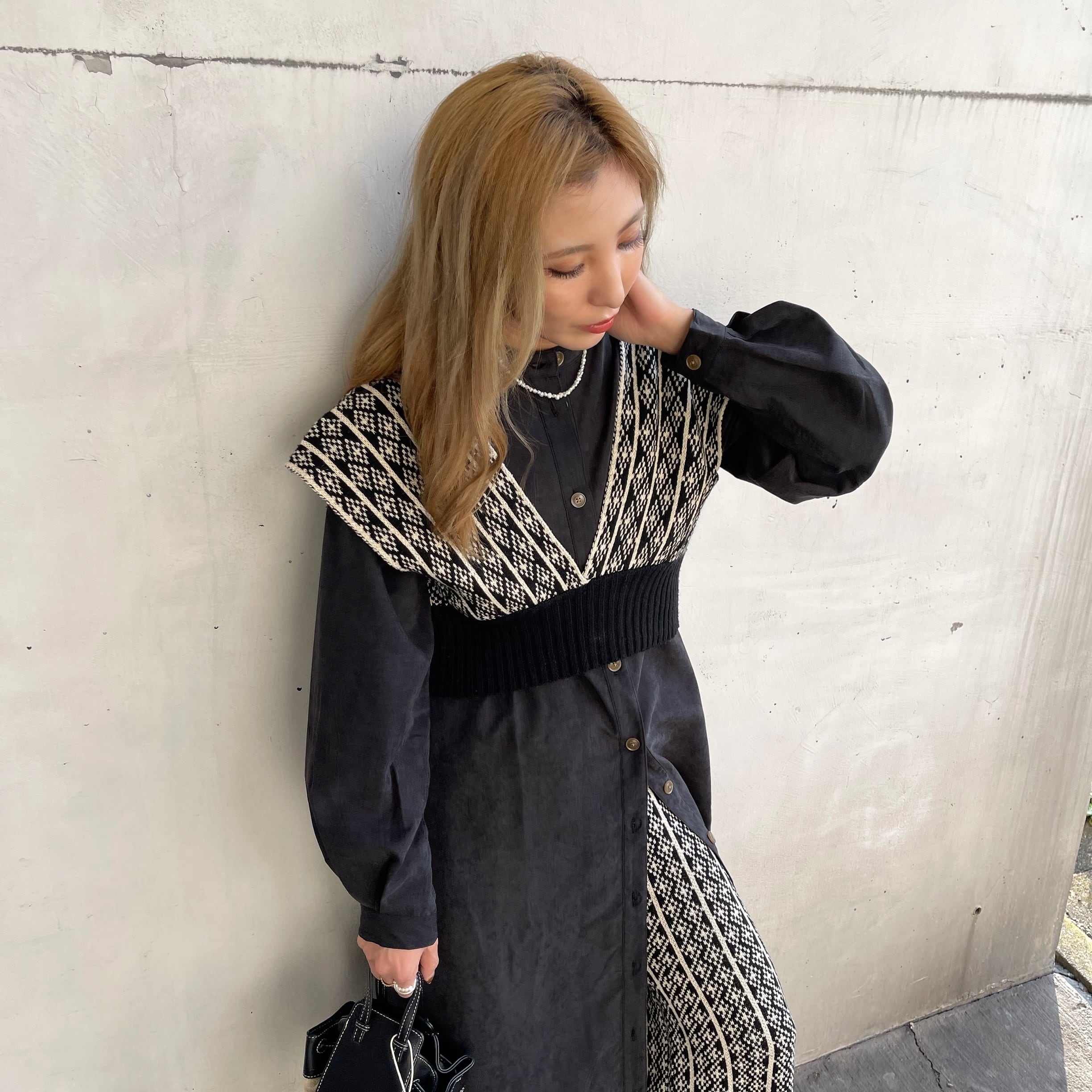 Back design ジャガードストライプニットビスチェ／ブラック