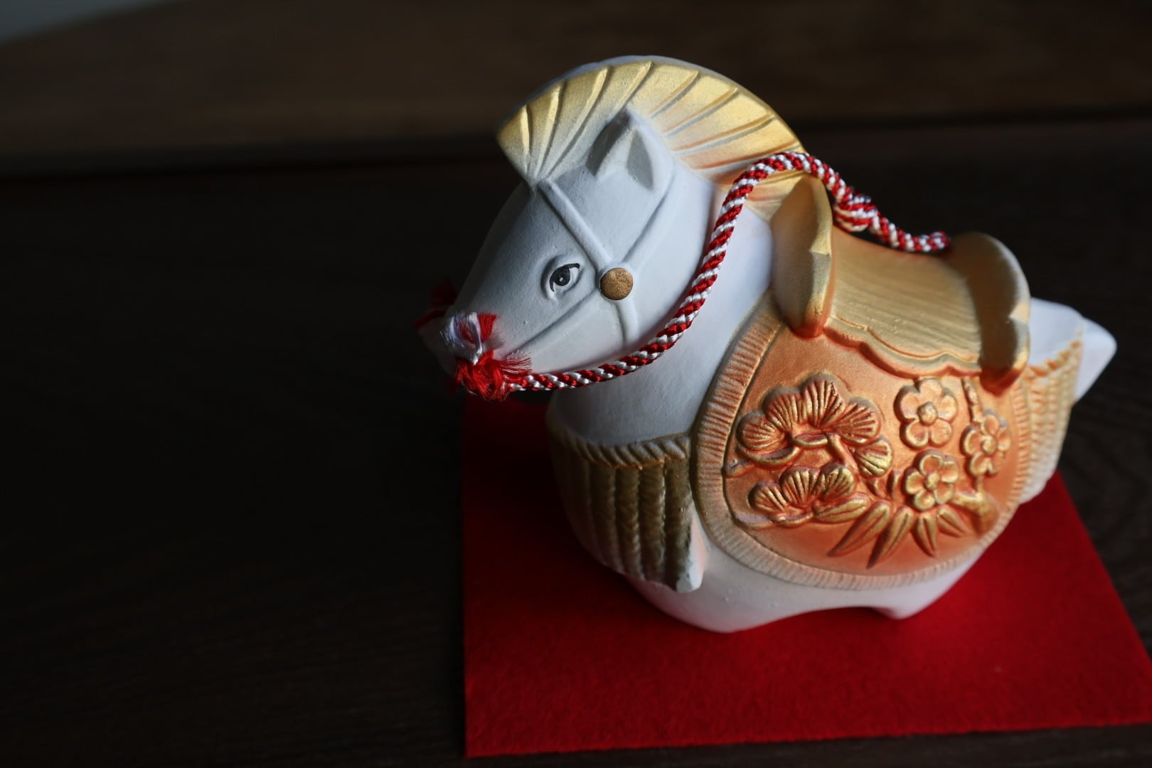 博多人形 干支午 進作 寿午(白) | うつわ通販 土岐陶器店 / ONLINE SHOP