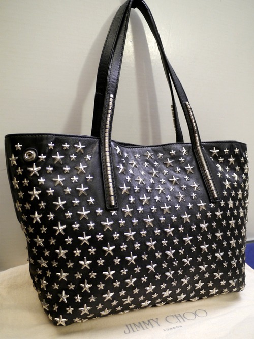美品★JIMMY CHOO ジミーチュウ SCARLET スカーレット M A4対応 男女可 ☆スタッズ レザー トート バッグ 黒銀★ 使いやすいトート型モデル