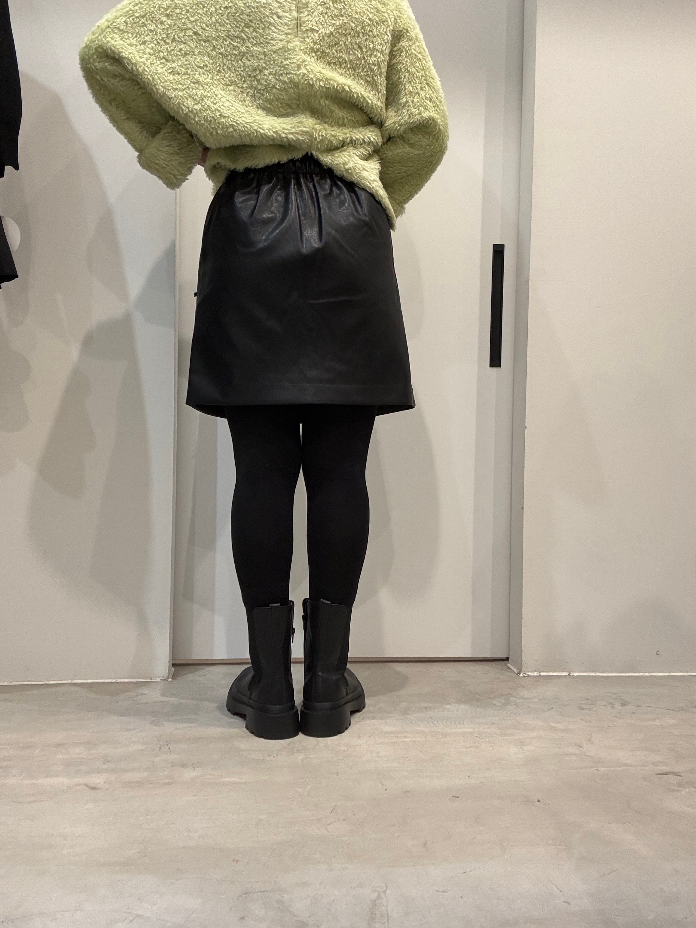 【anana】フェイクレザーミニスカート(リボン) a89-041