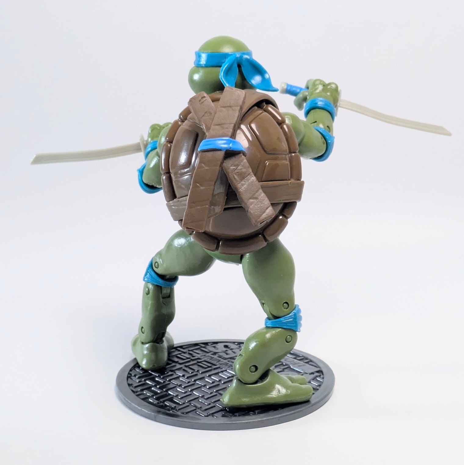 ☆SPECIAL ITEMS☆【 Teenage Mutant Ninja Turtles( ティーンエイジ ミュータント ニンジャ タートルズ )】 14可動アクションフィギュア / レオナルド〚アメリカン雑貨 アメトイ〛
