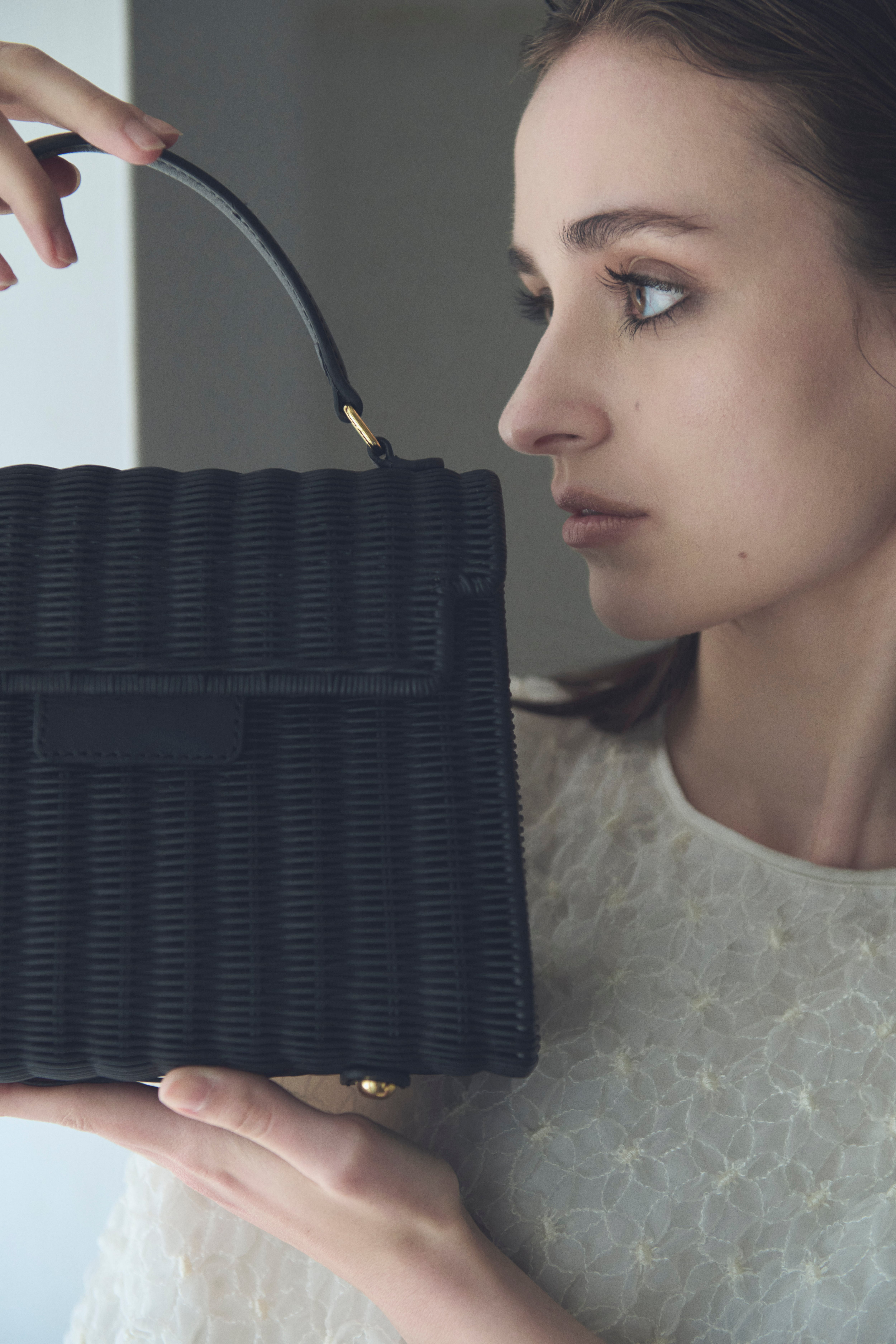 【新品】Bluelea レザーラタンバッグ Black Leather trimmed rattan bucket bag | Bluelea