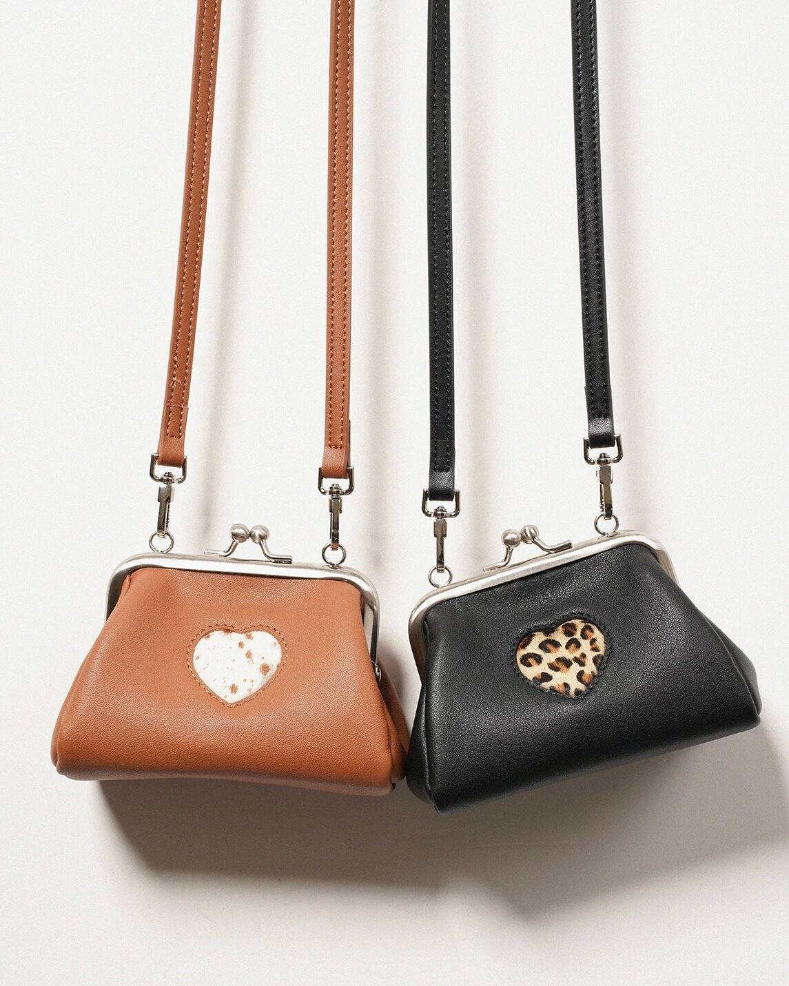 新品未使用SIGG シグ 【レア】限定品　バロック柄　ポーチ付 Momogigi】leopard heart shoulder mini bag | sunsu