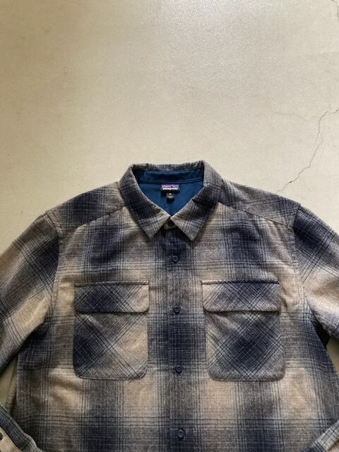 グレー×ネイビーXL：patagonia パタゴニア リサイクルウール オンブレ 