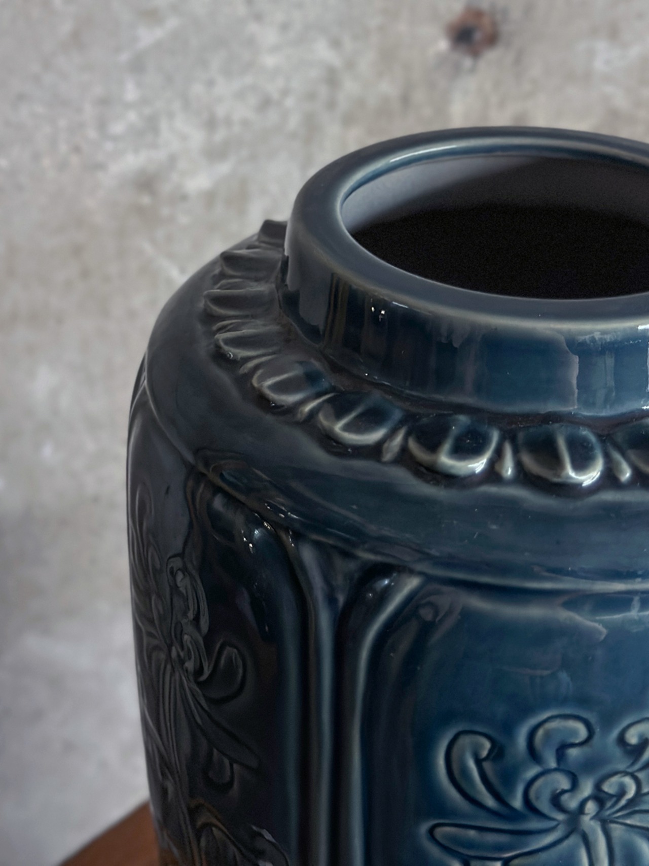 Hien Van／Flower vase