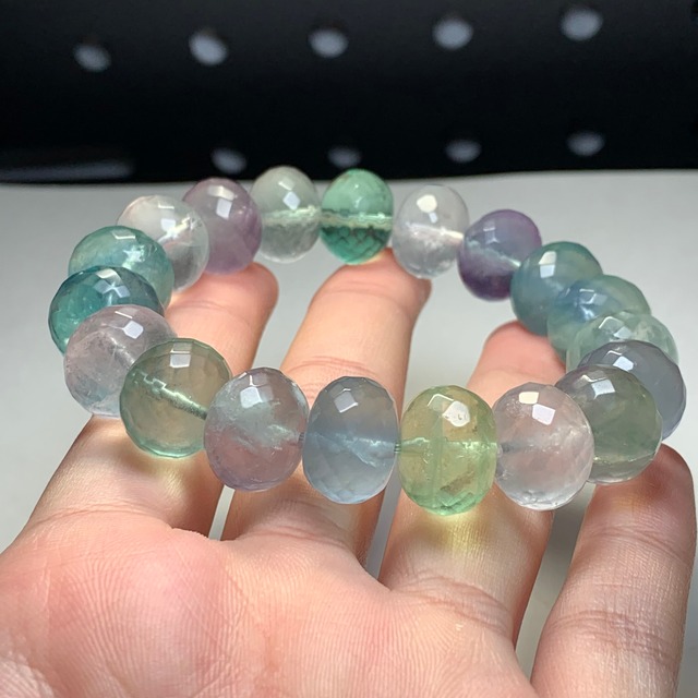 A65.爽やか♪優しい色合い♪大玉ボタンカットフローライト