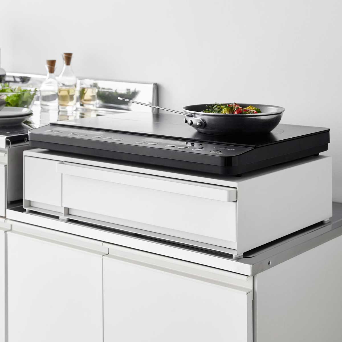 【再募集】IHコンロ 横幅約52cmとコンパクトな「2口IH調理器 YET-W1452」を新発売