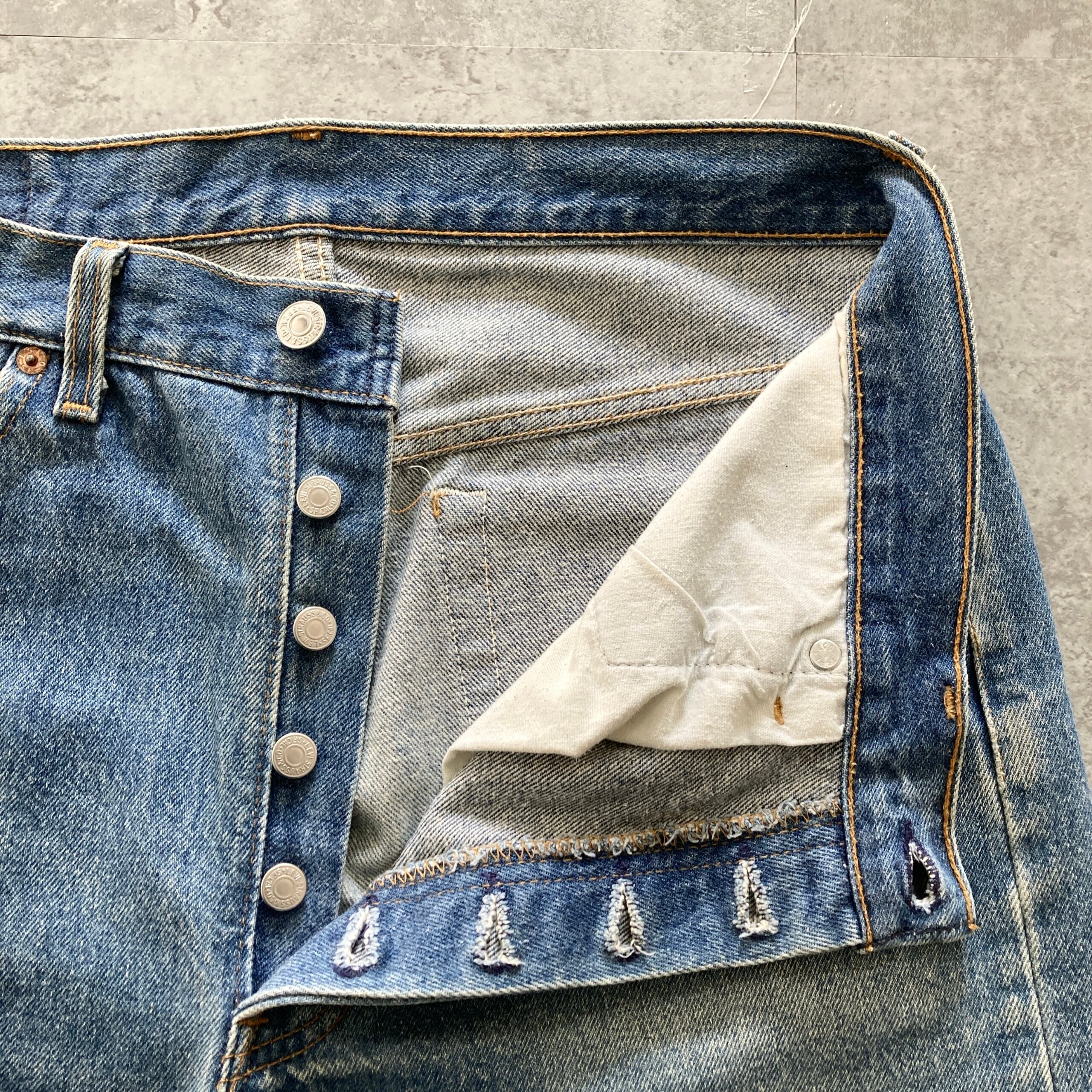 W34 L34】90's US.Levis 501 リーバイス サンベニート工場(553) ボタン