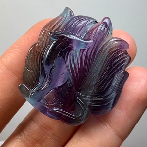 4.九尾狐☆狐フローライト ペンダントトップ