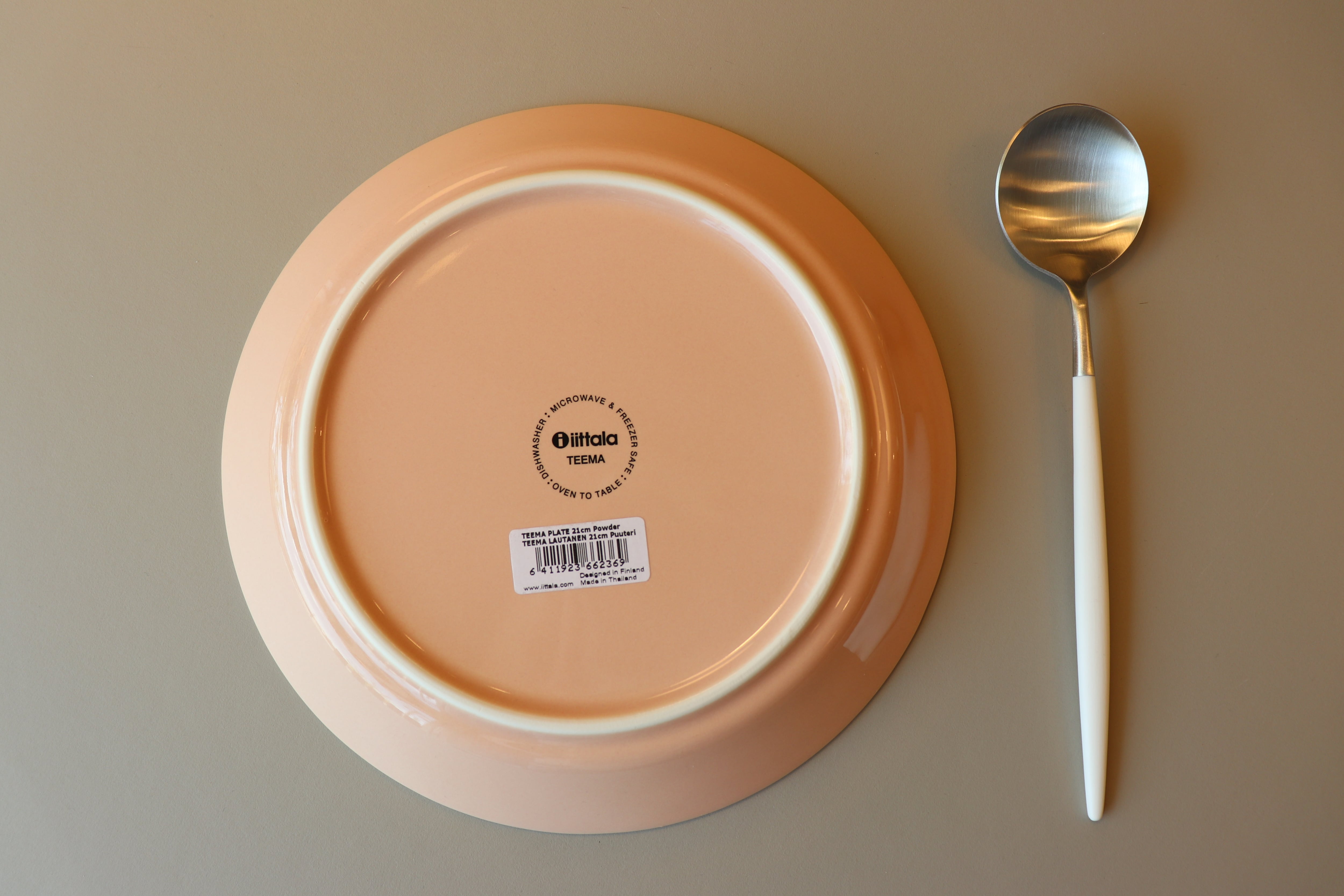 イッタラ　ティーマ　パウダー　セット　 Amazon.co.jp: イッタラティーマ12cmプレート4枚セット パウダー