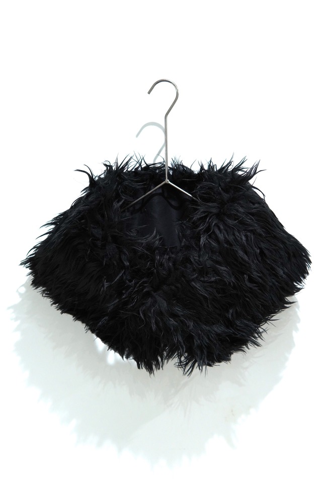 Omar Afridi / PADDED LONG FUR SCARF / BLACK