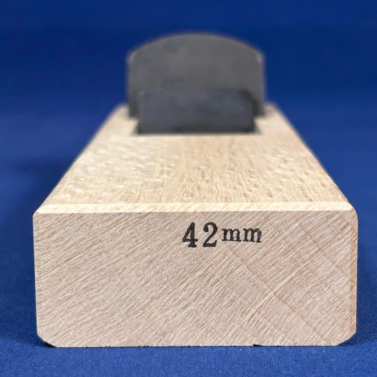 小森秀樹作 純鉄こもり 豆平鉋/寸4(42mm) | 利作オンラインストア