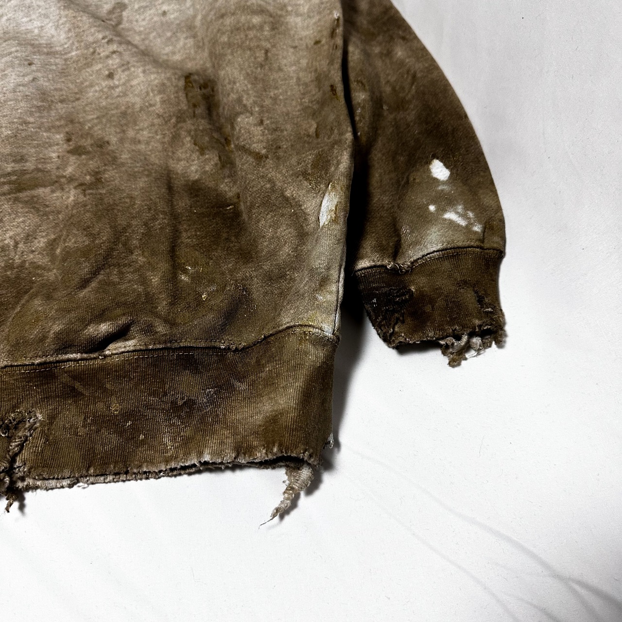 UNFINISHED GO OUT OF FASHION24127