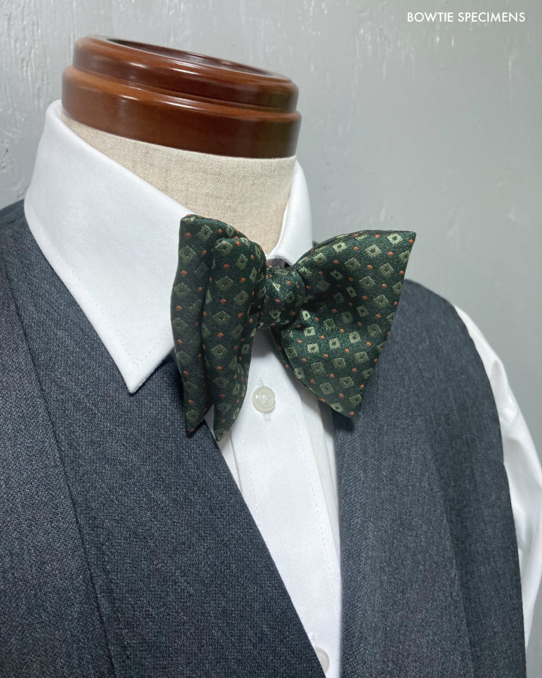 ボウタイ メンズ ブランド クラシック・バタフライ (グリーン×オレンジ