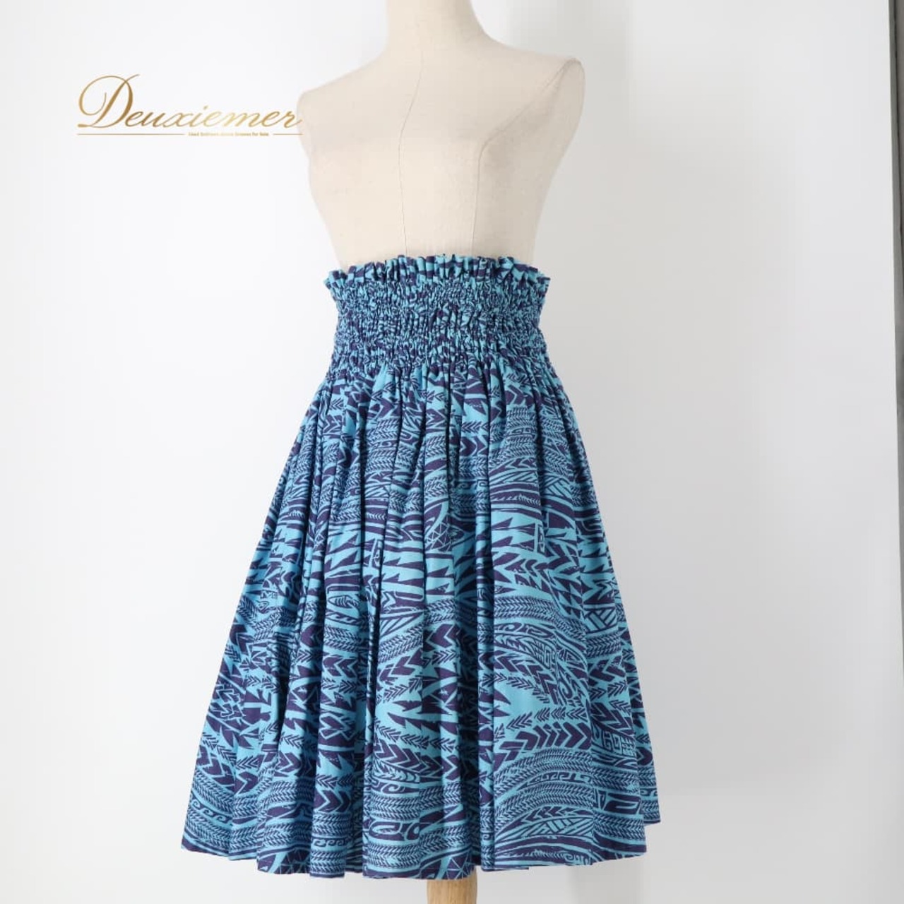 フラダンス 衣装 パウスカート ブルー系 ハワイアンプリント アロハ フラ ダンス レッスン 練習 シングル さわやか 華やか おしゃれ かわいい ダンス衣装 ハワイアンダンス レディース パープル系 ネイビー系 スカート アロハ柄 フラ衣装 レディース用 柄スカート 練習用 レッスン用 初心者 フレアスカート 舞台衣装 リゾート感 青系 夏素材 くすみカラー 伸縮ゴム ウエストゴム ふんわり 綿風生地風 プリント柄 青紫紺系