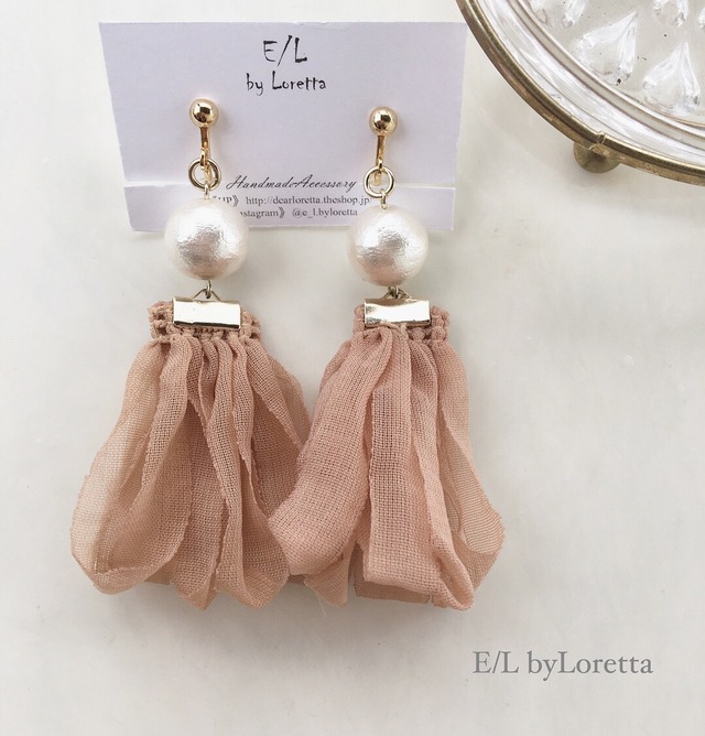 Pearl loop tassel pierce/earring(Pink Beige)