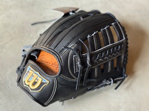 2025Limited model【Wilson】硬式用グローブ　D8型 ［Wilson中村氏］直伝型付け　Wブラック