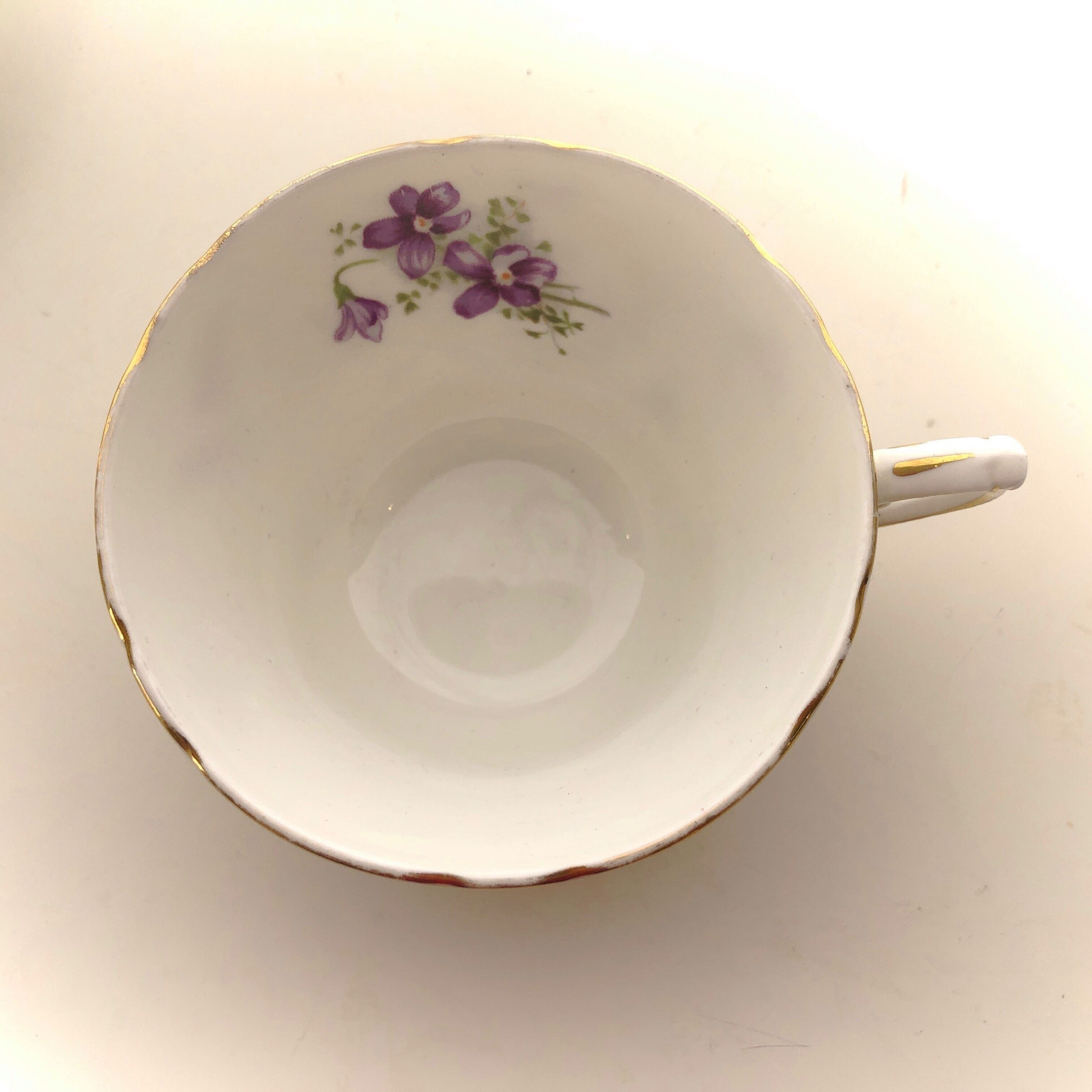 スミレのティーカップ（トリオ） | メルキュール骨董店