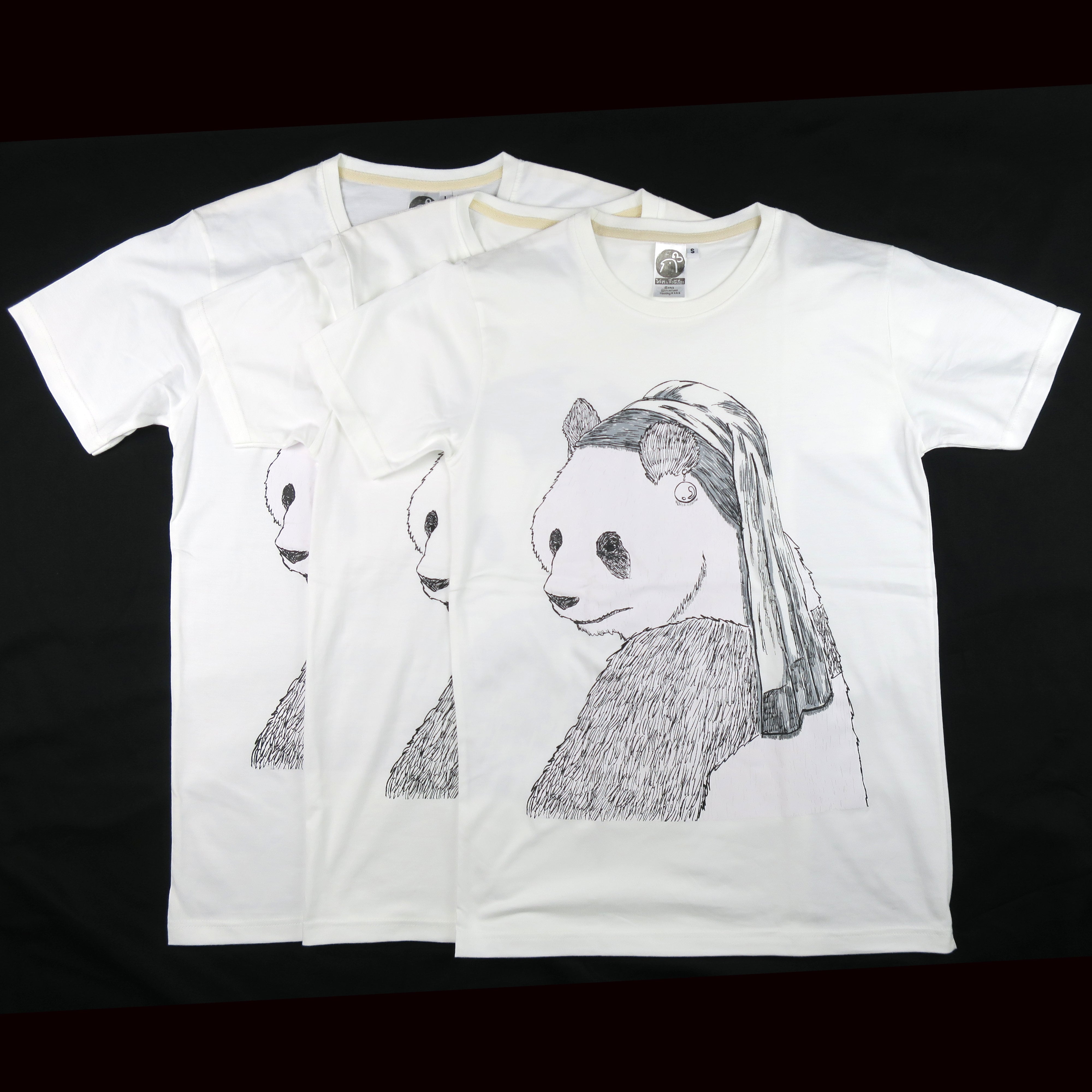 フェルメールの絵より可愛い？「真珠の耳飾りのパンダ」Tシャツ