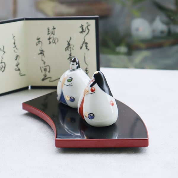 ギフト化粧箱付】有田焼 雛人形セット 茶壷 20-097 | MARUFUKU ギフト化粧箱付】有田焼 雛人形セット 茶壷 20-097 | MARUFUKU