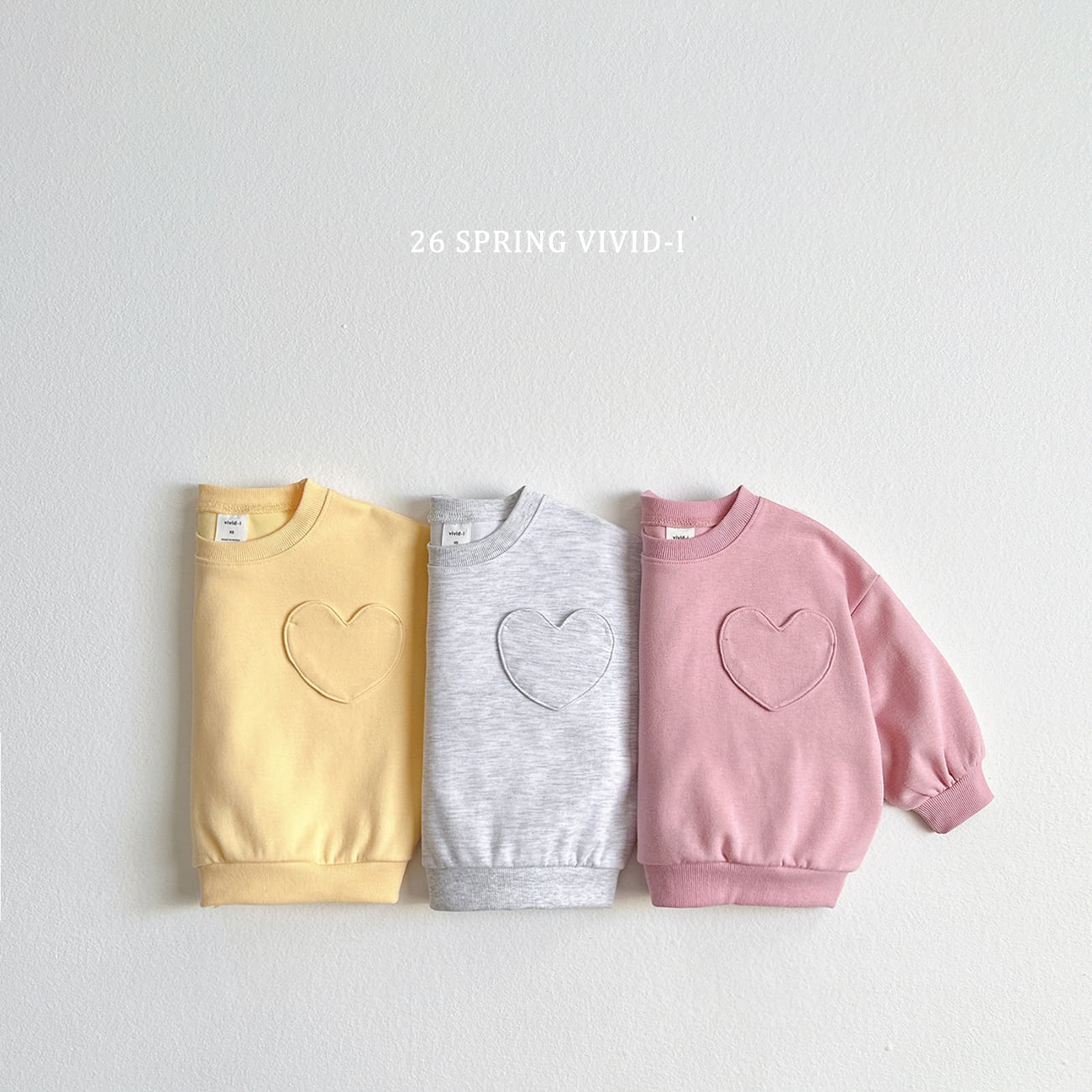 pocket heart sweatshirt【VIVID】※3月下旬〜4月上旬発送予定