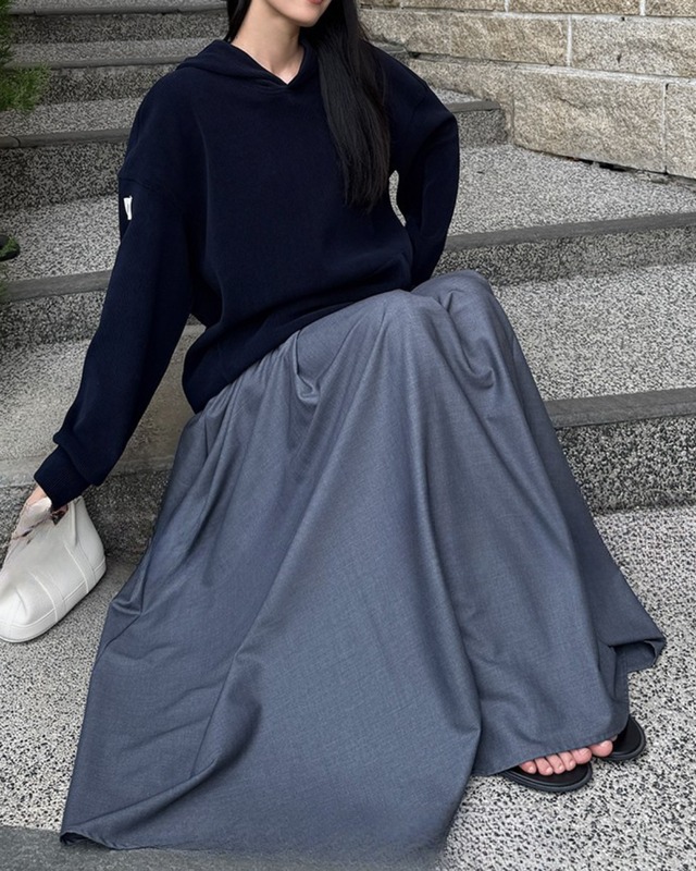 クラシックスリットプリーツロングスカート　A25117