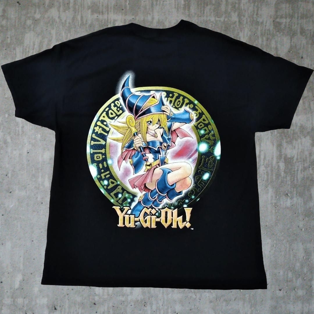 遊戯王 Tシャツ M 実寸はXLぐらい 黒 ブラックマジシャンガール アニメ