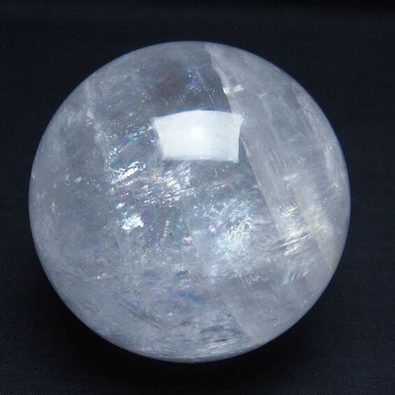 カルサイト 丸玉 虹入り 81mm ホワイトカルサイト スフィア 一点物 151-6249