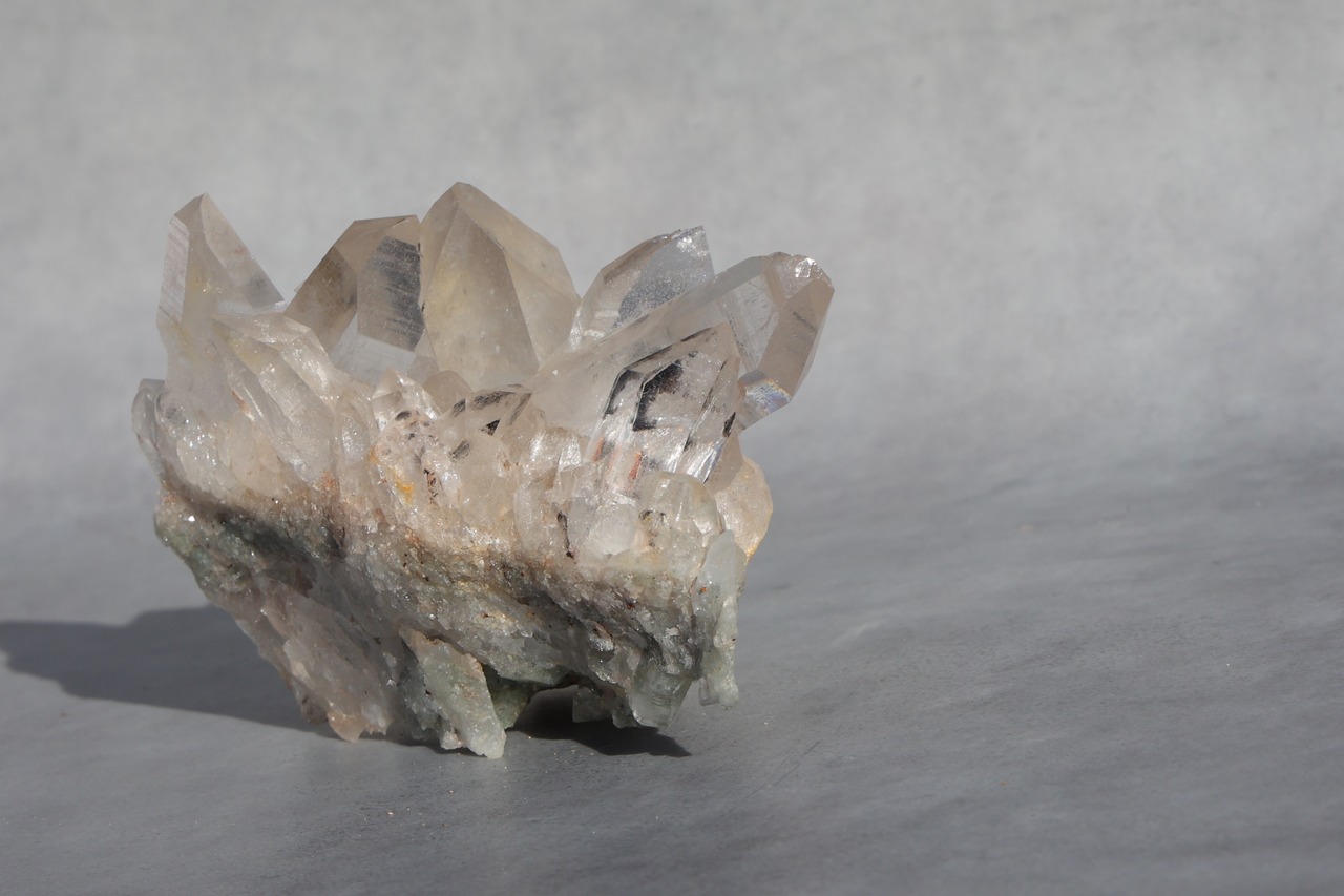 ヒマラヤ クリスタル 「新緑の雫」 | himalaya crystal  ◇ 天然石・鉱物・パワーストーン・原石  | st00067
