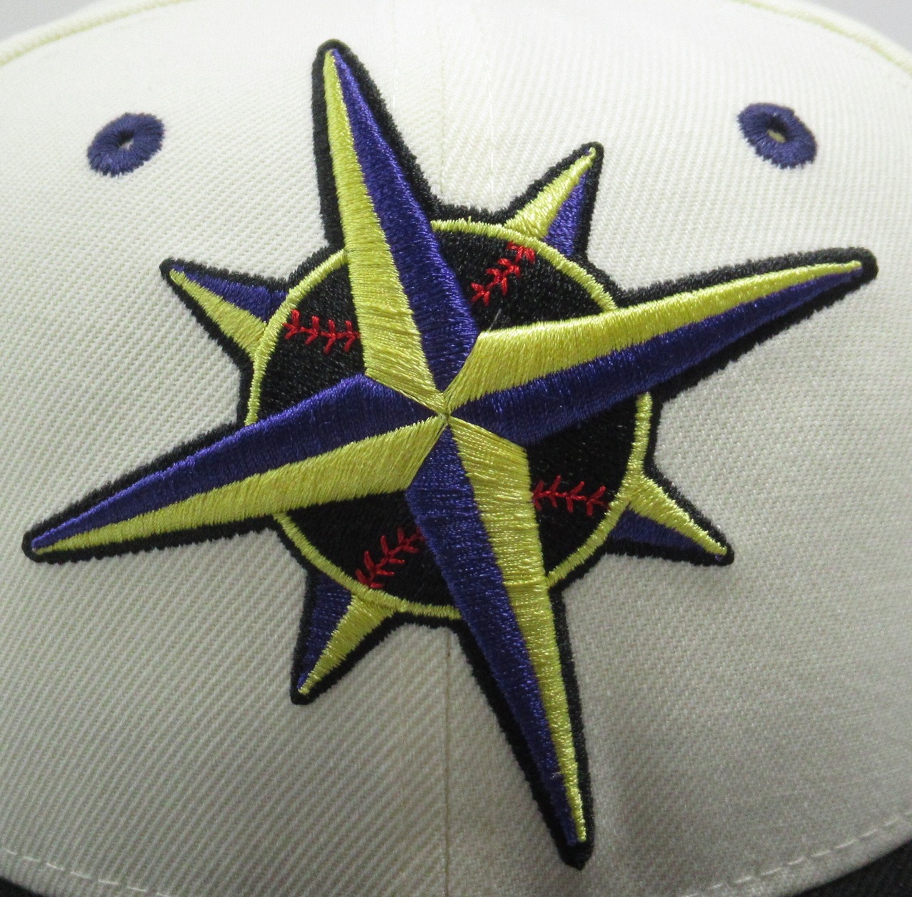 Exclusive NEW ERA 59fifty Seattle Mariners　シアトル・マリナーズ　Chrome×Black