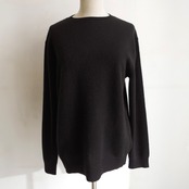 one f.  Cashmere Crew Neck Knit