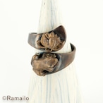 蓮と蛙の螺旋真ちゅうリング