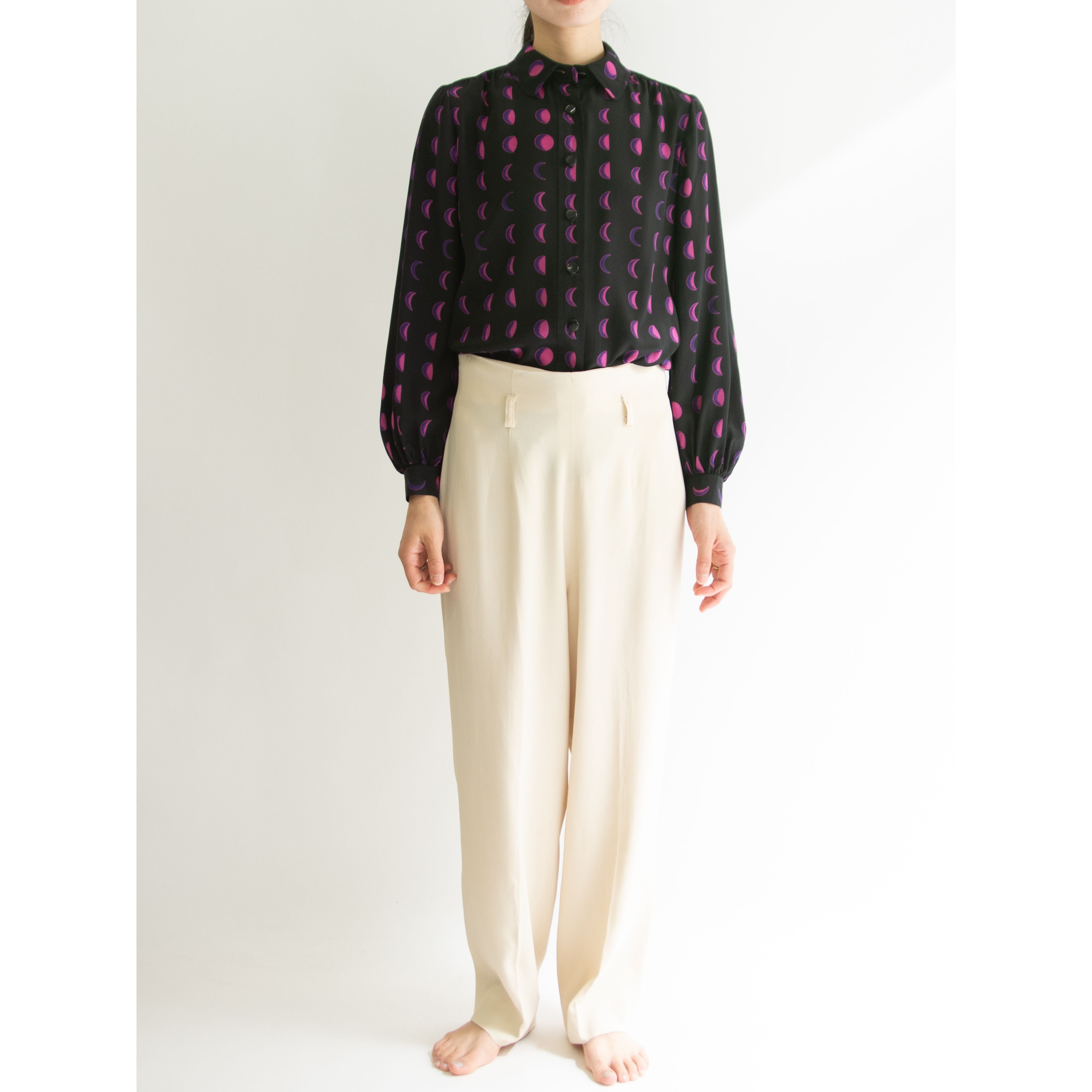 【ungaro parallele paris】100% Silk Moon Printed Blouse（ウンガロ）