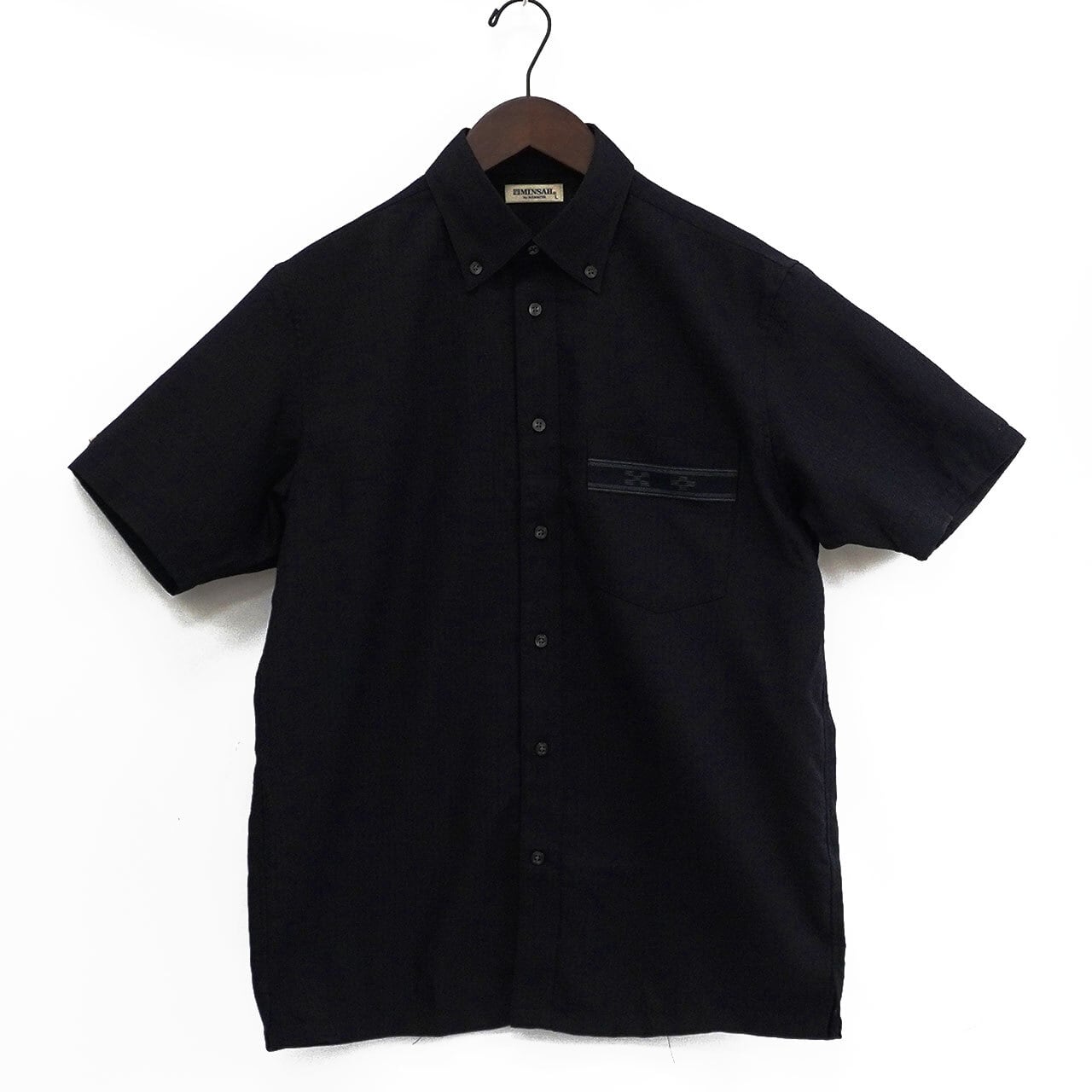 喪服ブラック 角つなぎジャガード ボタンダウン 半袖 シャツ［MINSAH
